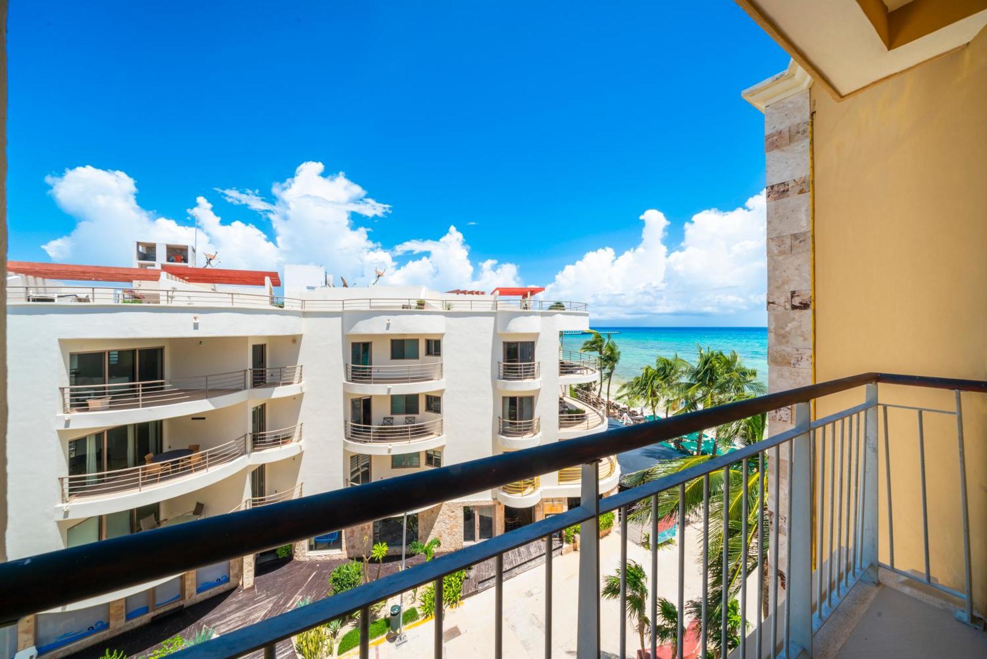 Beachfront 1 Bedroom Condo - El Faro, Surf 407 신데 델 카르멘 외부 사진