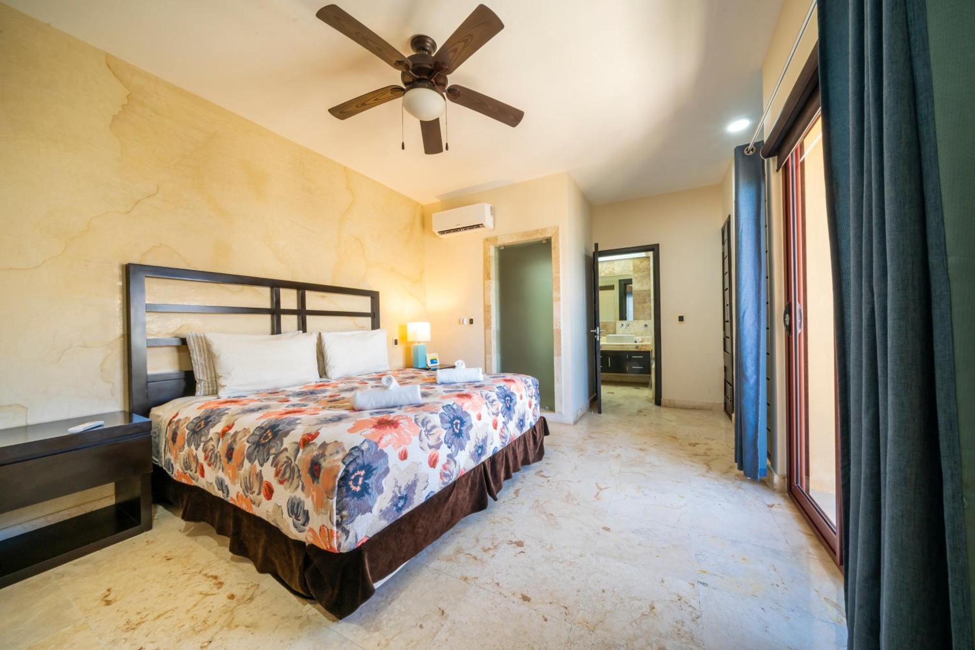 Beachfront 1 Bedroom Condo - El Faro, Surf 407 신데 델 카르멘 외부 사진
